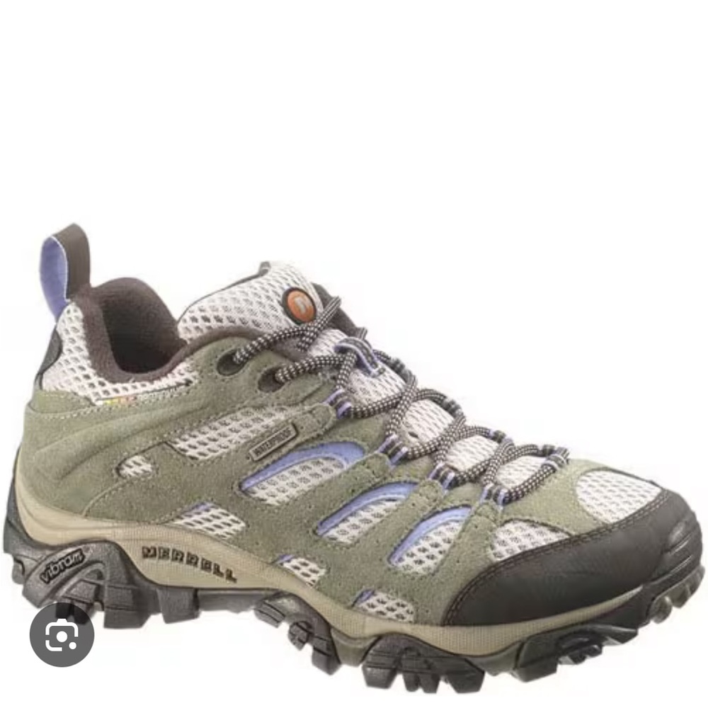 Women’s Merrel Hiking Boots